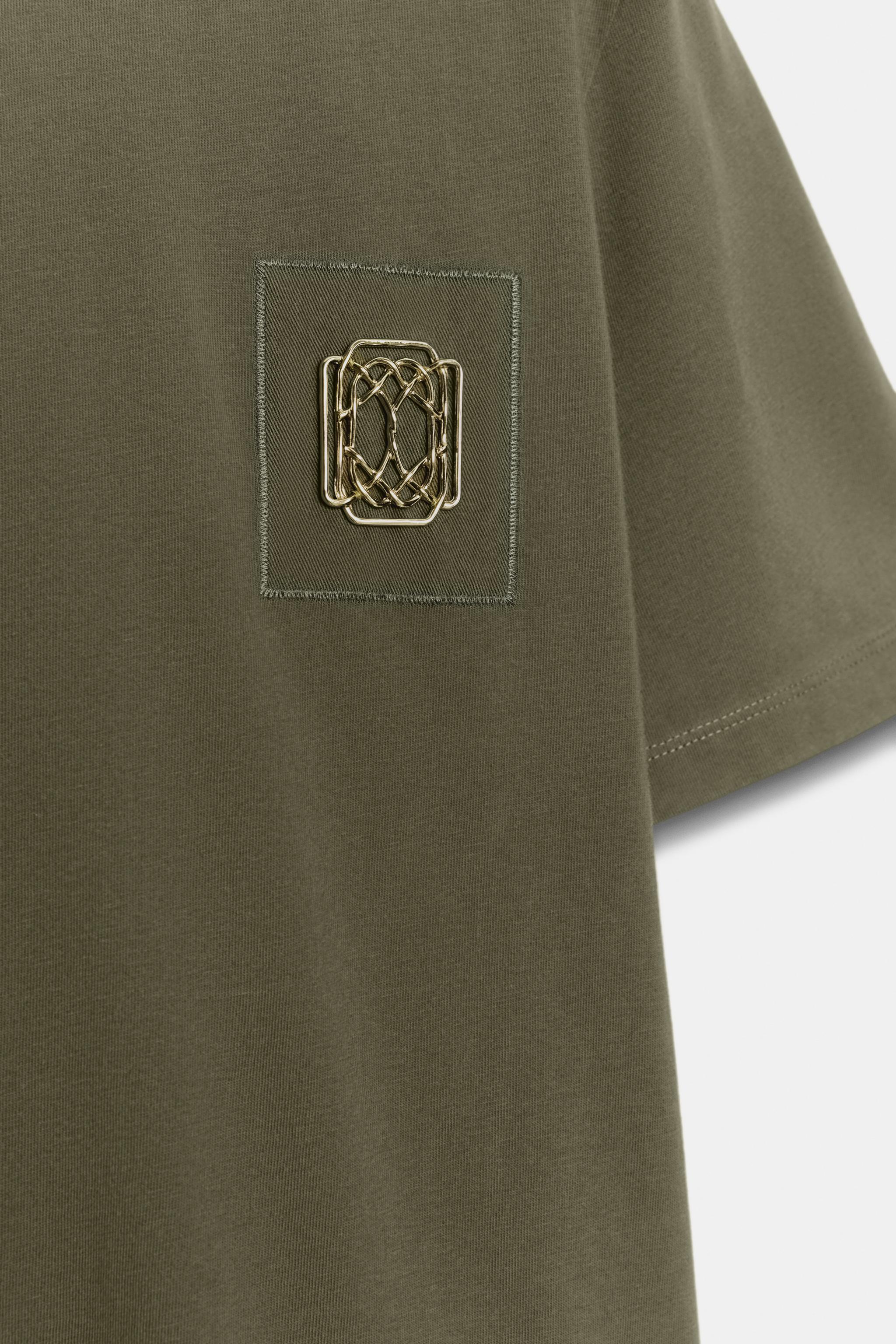 WASHED EFFECT BEAD TRIM T-SHIRT